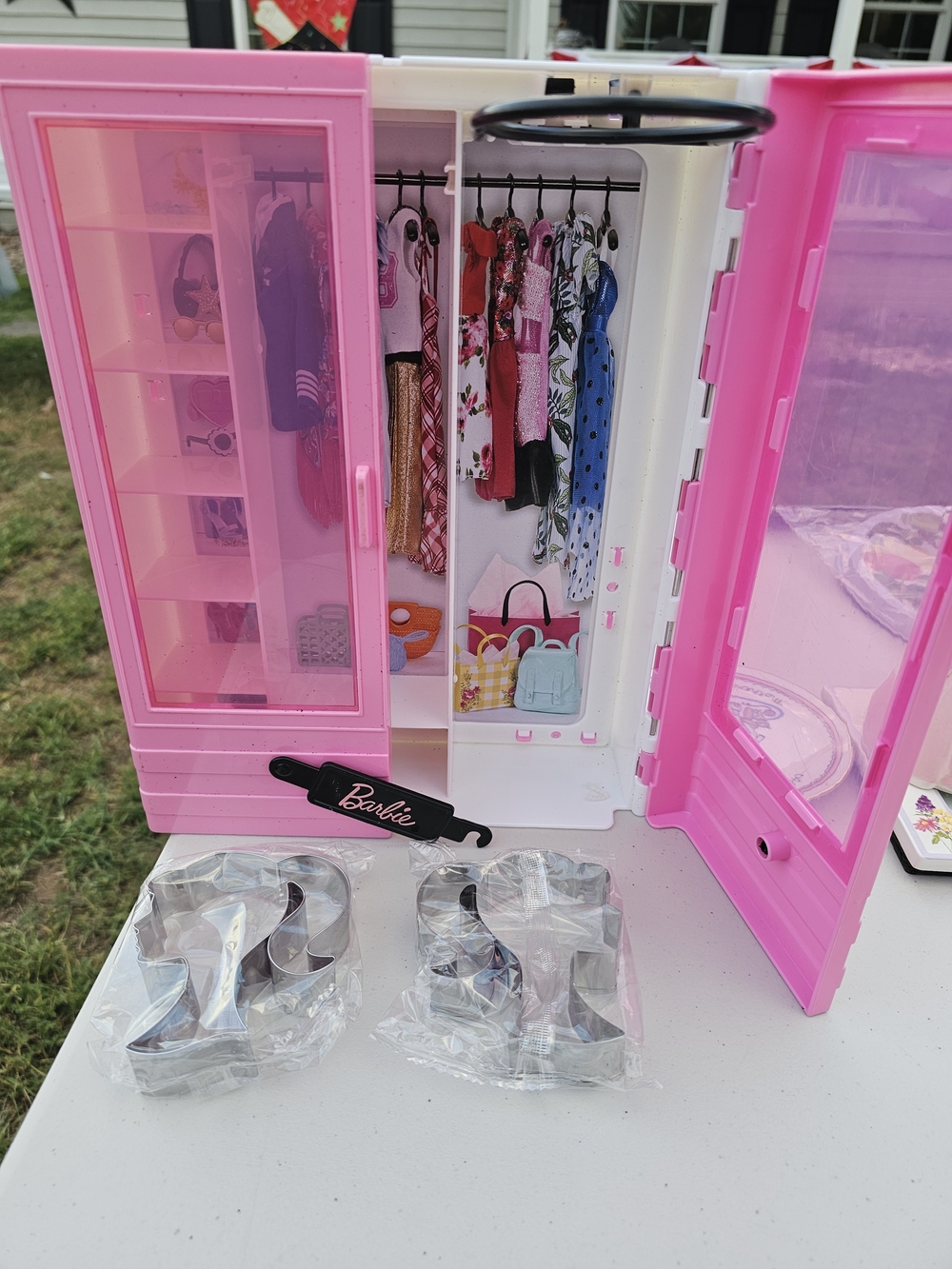 Barbie Pink Doll Closet Playset with 2 Barbie-like Cookie Cutters